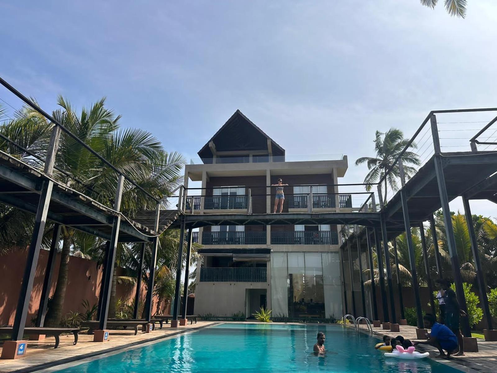 Saprin Beach Resort Uswetakeiyawa Exteriér fotografie