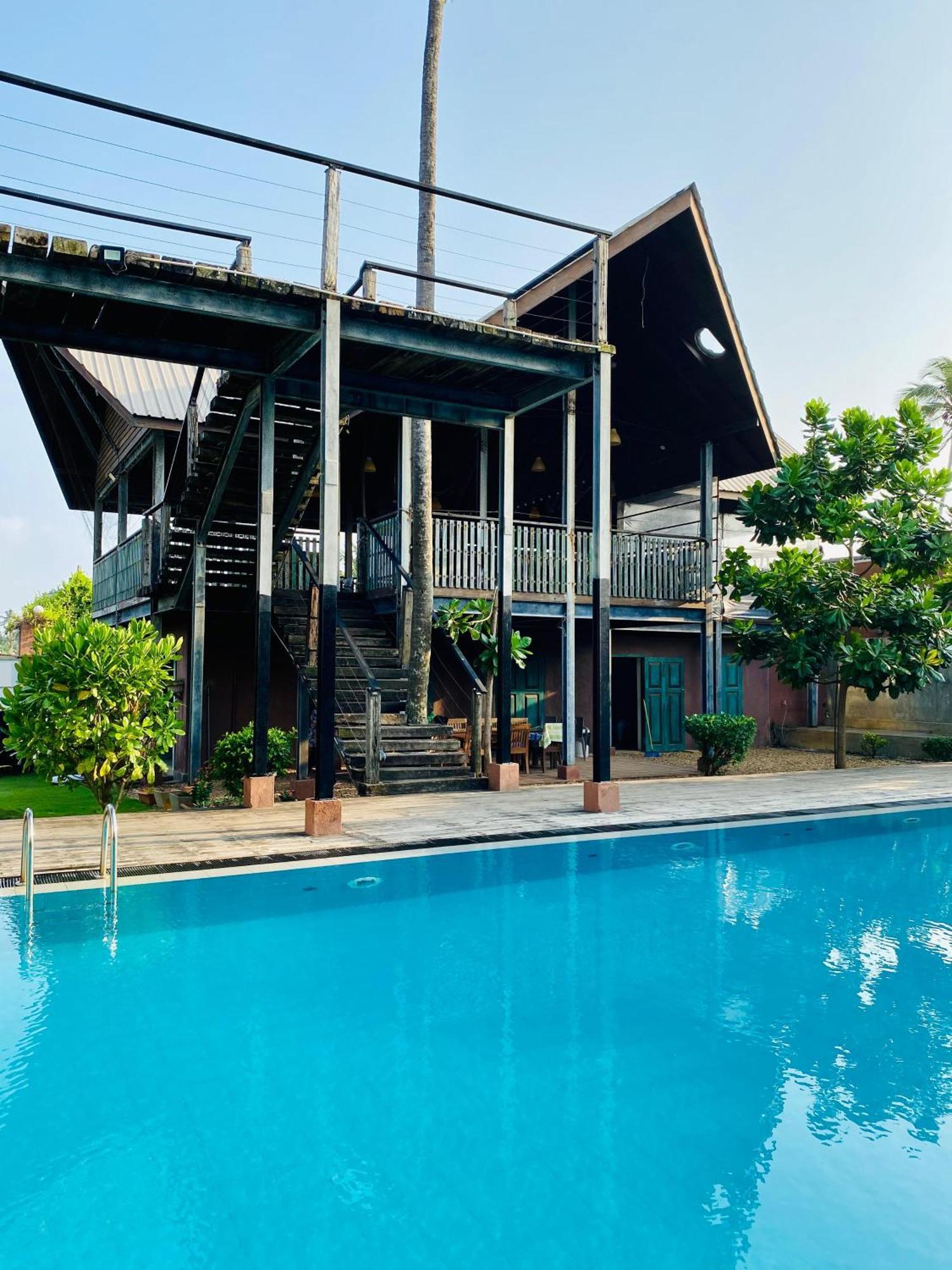 Saprin Beach Resort Uswetakeiyawa Exteriér fotografie